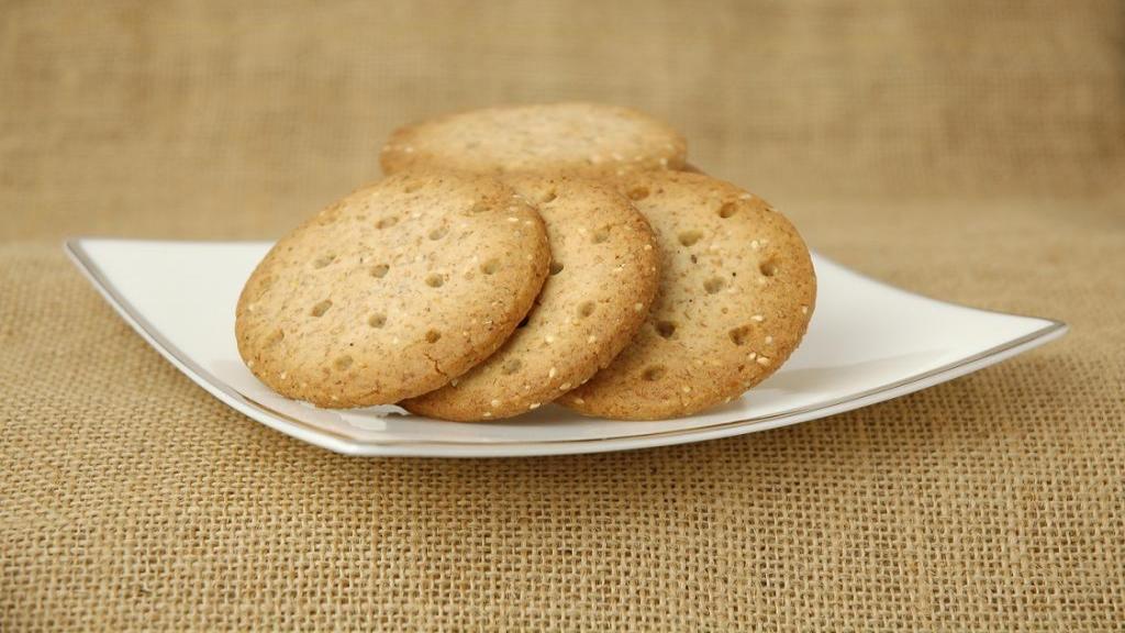 طرز تهیه بیسکویت ساقه طلایی سبوس دار خوشمزه و ساده خانگی