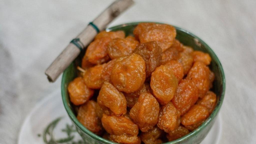 طرز تهیه آلو بخارا خورشتی خشک خانگی با و بدون پوست به روش بازاری