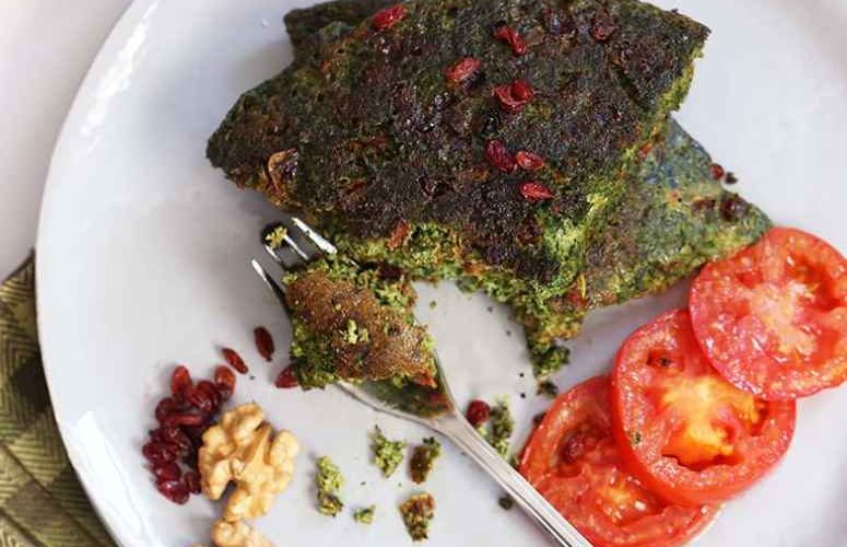 طرز تهیه کوکو سبزی