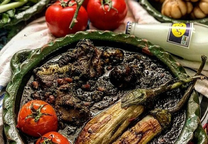 طرز تهیه خورشت قورمه سبزی گیلانی
