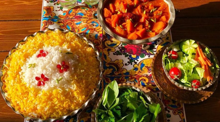 طرز تهیه خورش به آلو اصفهانی