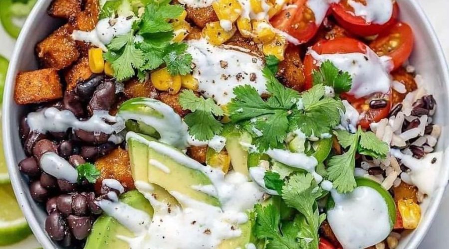 طرز تهیه سالاد لوبیا سیاه