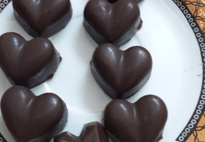 طرز تهیه شکلات پشمکی ولنتاین