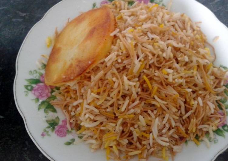 طرز تهیه رشته پلو خالی