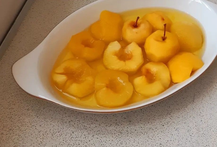 طرز تهیه کمپوت سیب بدون شکر